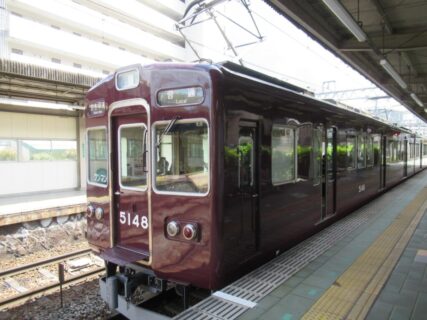 鴬の森駅は、兵庫県川西市鴬の森町にある、能勢電鉄妙見線の駅。