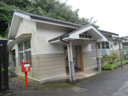 阿波福井駅は、徳島県阿南市福井町中連にある、JR四国牟岐線の駅。