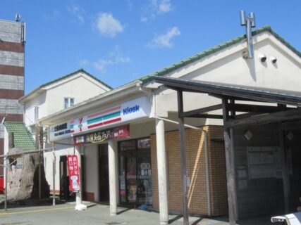 土佐山田駅は、高知県香美市土佐山田町にある、JR四国土讃線の駅。