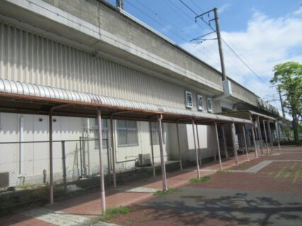 唐崎駅は、滋賀県大津市唐崎二丁目にある、JR西日本湖西線の駅。