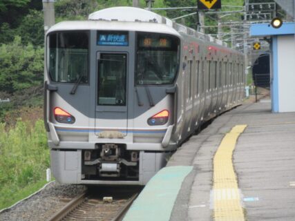永原駅は、滋賀県長浜市西浅井町大浦羽部にある、JR西日本湖西線の駅。