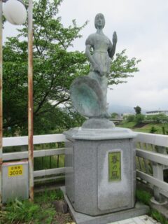 草津線の甲南駅に程近い場所にある、甲南大橋の春の風。