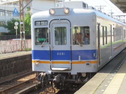 津守駅は、大阪市西成区津守一丁目にある、南海電鉄汐見橋線の駅。