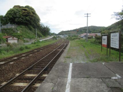 鎌手駅は、島根県益田市西平原町にある、JR西日本山陰本線の駅。