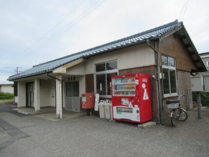 浅利駅は、島根県江津市浅利町にある、JR西日本山陰本線の駅。