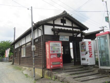 播磨下里駅は、兵庫県加西市王子町野中にある、北条鉄道北条線の駅。
