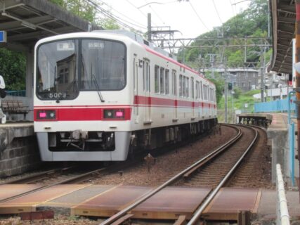 神鉄六甲駅は、神戸市北区有野町唐櫃字種池にある、神戸電鉄有馬線の駅。