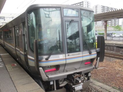 守山駅は、滋賀県守山市梅田町にある、JR西日本東海道本線の駅。