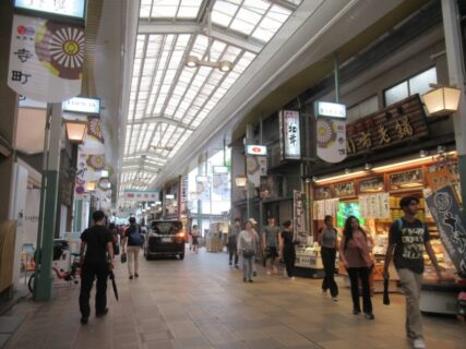 続・寺町京極商店街あたりを彷徨うのが好きなんですよね。