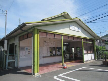 二上山駅は、奈良県香芝市畑四丁目にある、近畿日本鉄道南大阪線の駅。