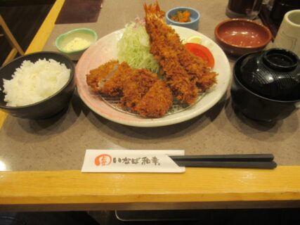 ランチタイムにとんかつ@近鉄百貨店の中にある、いなば和幸生駒店。