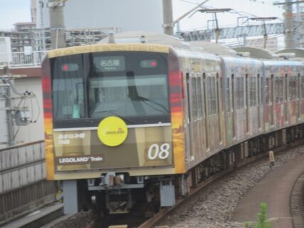 小本駅は、名古屋市中川区小本1丁目にある、あおなみ線の駅。