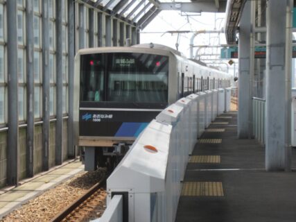 野跡駅は、名古屋市港区野跡二丁目にある、あおなみ線の駅。
