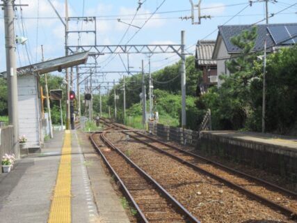 美濃山崎駅は、岐阜県海津市南濃町山崎大立にある、養老鉄道養老線の駅。