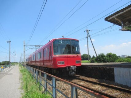 丸渕駅は、愛知県稲沢市祖父江町三丸渕にある、名古屋鉄道尾西線の駅。