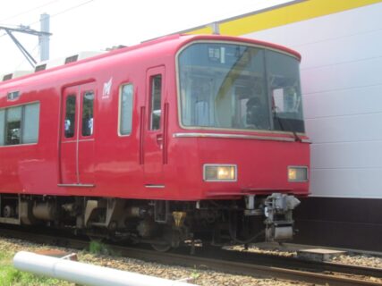 山崎駅は、愛知県稲沢市祖父江町山崎中屋敷にある、名鉄尾西線の駅。