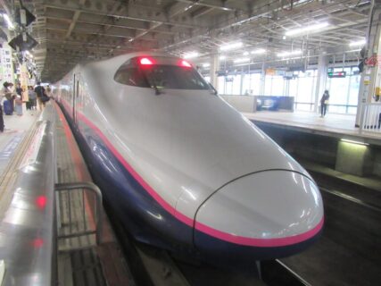 東京駅から東北新幹線で仙台駅に到着いたしました。