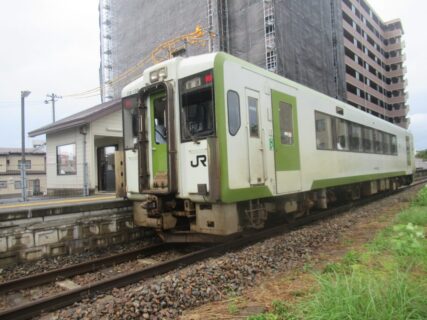 上盛岡駅は、岩手県盛岡市本町通三丁目にある、JR東日本山田線の駅。