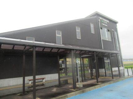 北森駅は、岩手県八幡平市野駄にある、JR東日本花輪線の駅。
