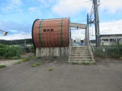 糠沢駅は、秋田県北秋田市綴子下谷地にある、JR東日本奥羽本線の駅。