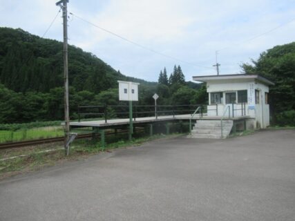 萱草駅は、秋田県北秋田市阿仁萱草水上口にある、秋田内陸縦貫鉄道の駅。