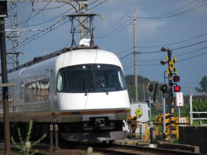 伊勢中原駅は、三重県松阪市嬉野津屋城町にある、近鉄山田線の駅。