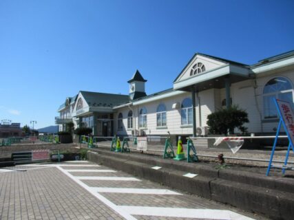 新得駅は、北海道上川郡新得町本通北1丁目にある、JR北海道の駅。