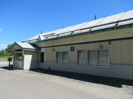 金山駅は、北海道空知郡南富良野町金山にある、JR北海道根室本線の駅。