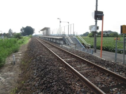 下野花岡駅は、栃木県塩谷郡高根沢町花岡にある、JR東日本烏山線の駅。