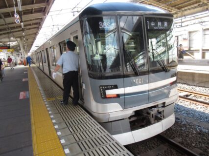草加駅は、埼玉県草加市高砂二丁目にある、東武鉄道伊勢崎線の駅。