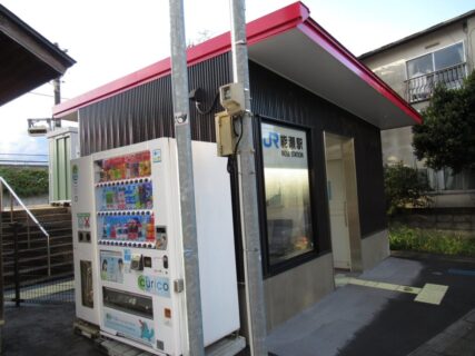 能瀬駅は、石川県河北郡津幡町字能瀬にある、JR西日本七尾線の駅。