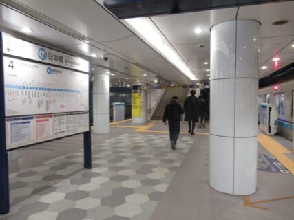日本橋駅は、中央区日本橋一丁目にある、東京メトロ銀座線と東西線の駅。