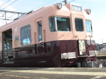 吉良吉田駅は、愛知県西尾市吉良町にある、名鉄西尾線・蒲郡線の駅。