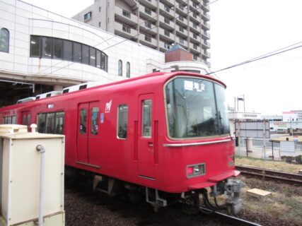 三河高浜駅は、愛知県高浜市春日町五丁目にある、名古屋鉄道三河線の駅。