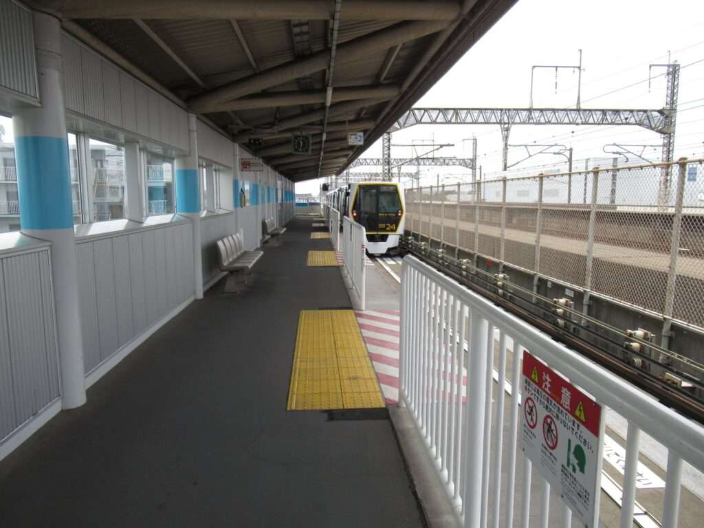 吉野原駅(埼玉新都市交通)