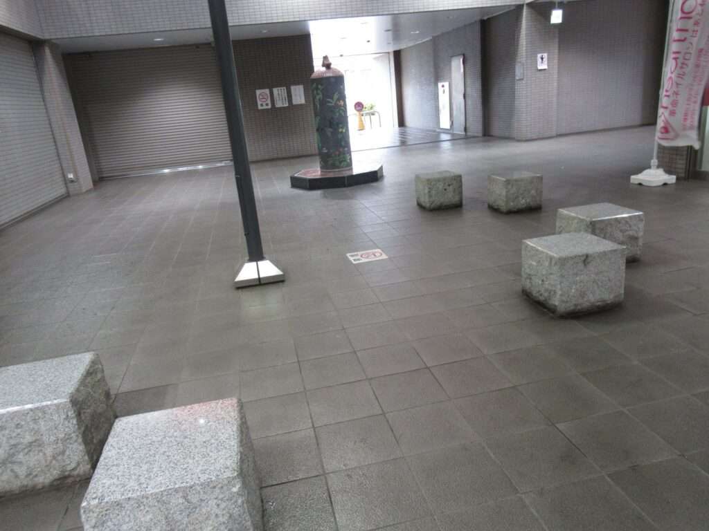 モニュメント@薬園台駅ビル