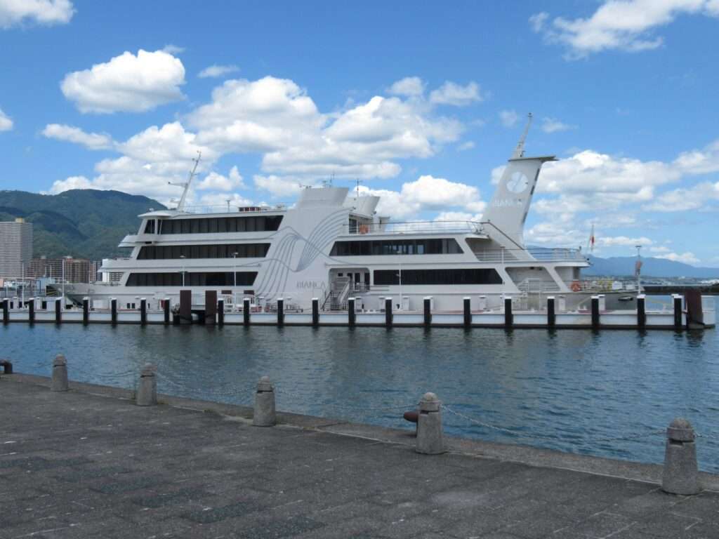 観光船ビアンカ(ミシガンクルーズ)