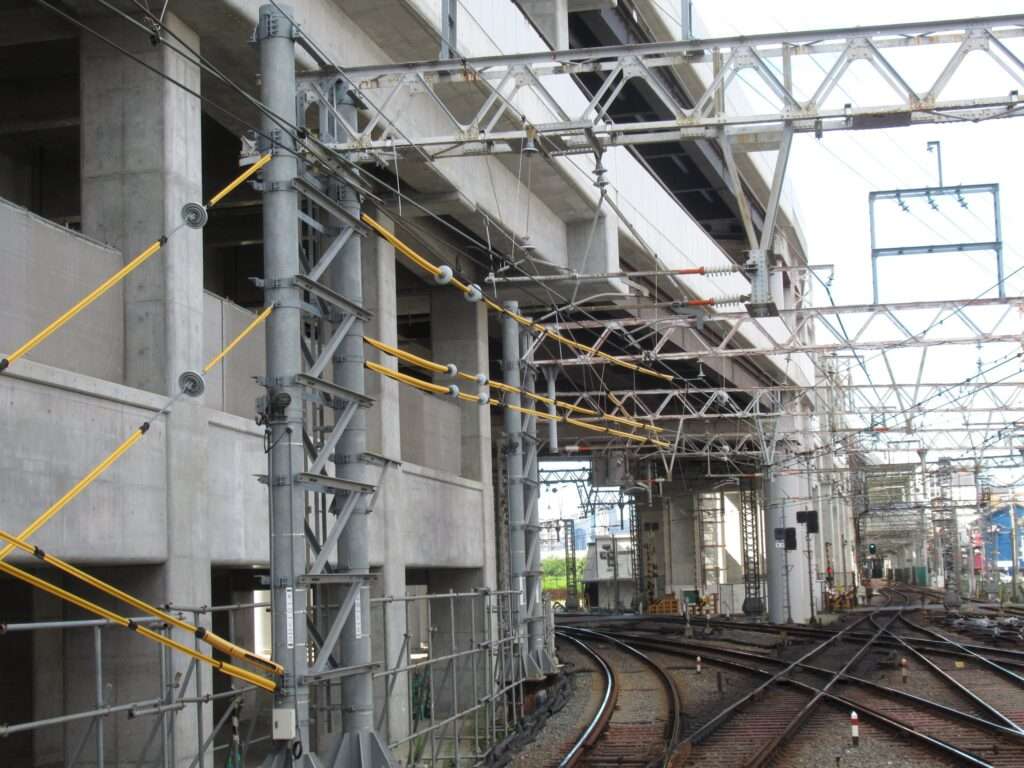 準特急9300形@淡路駅