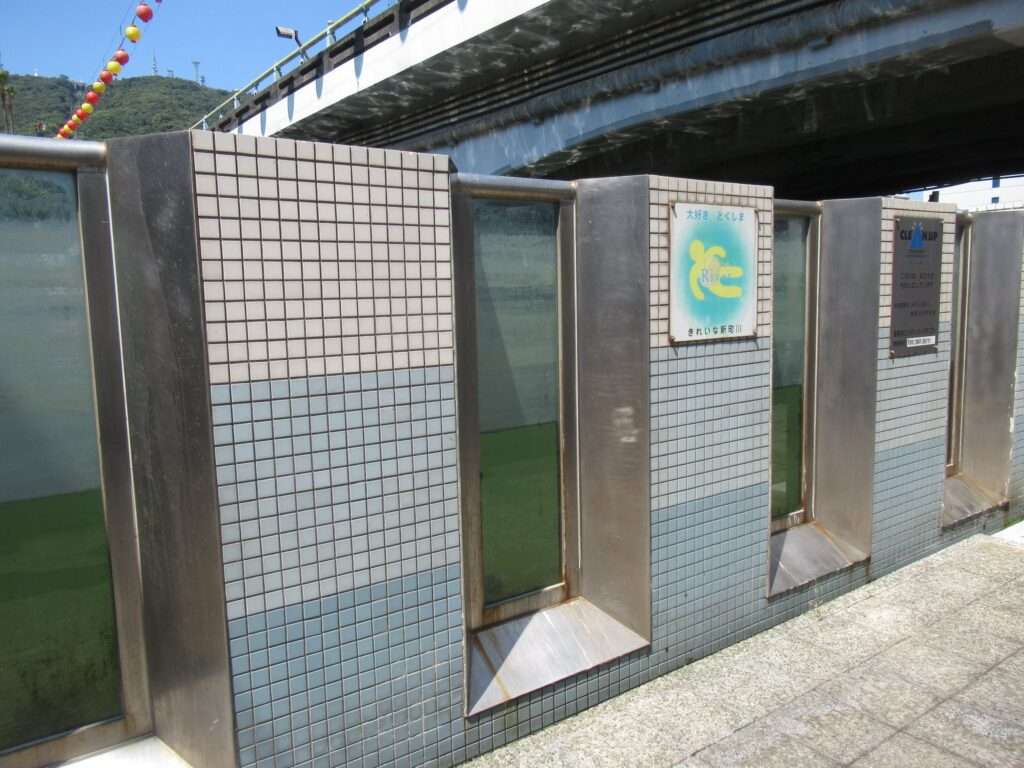 新町橋満ち潮水族館(徳島市)