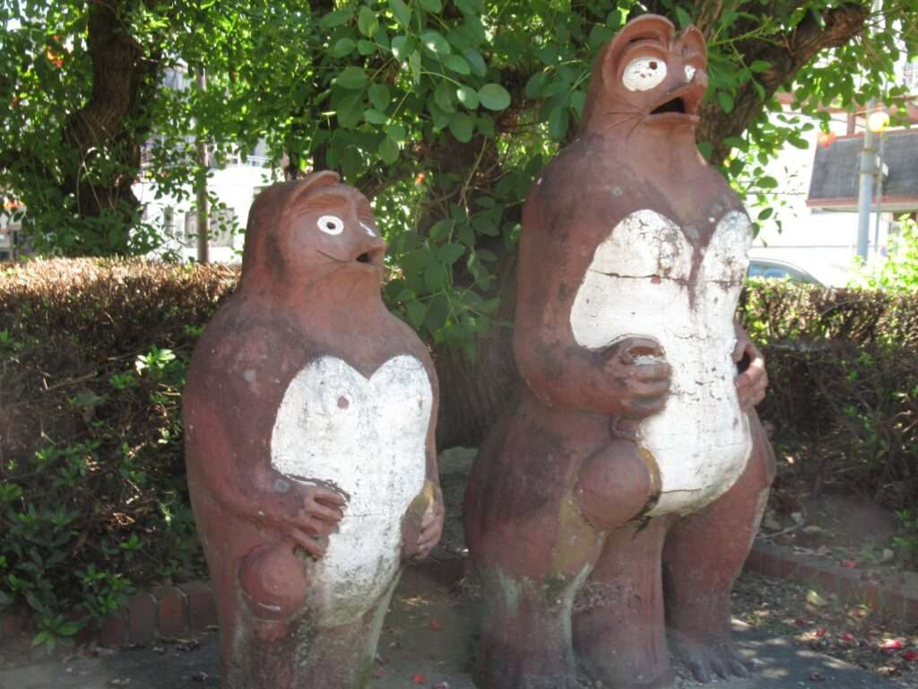 新町橋のタヌキⅡ(徳島市)