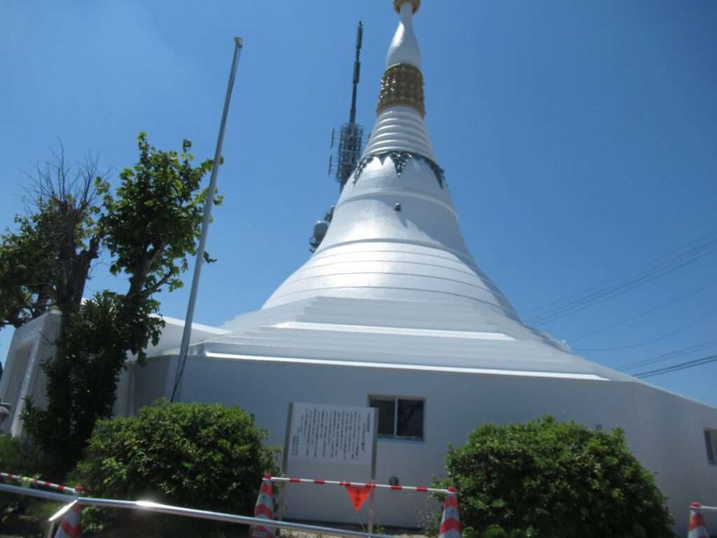 パゴダ平和記念塔@眉山