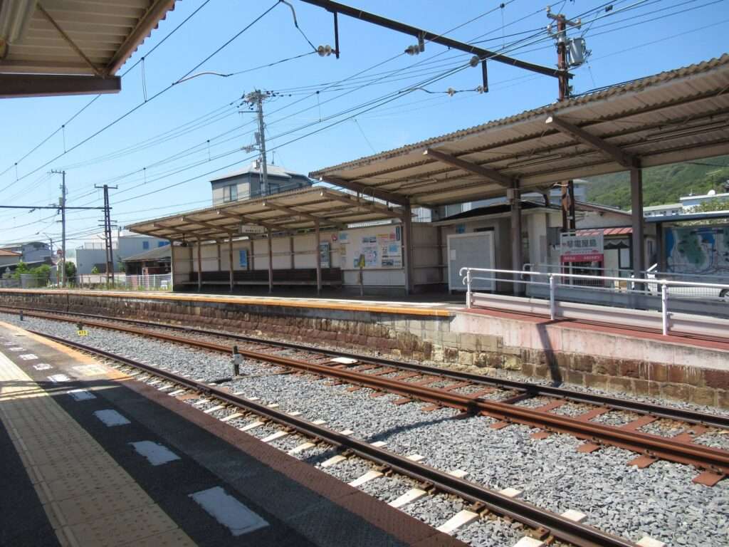 琴電屋島駅(高松琴平電気鉄道)