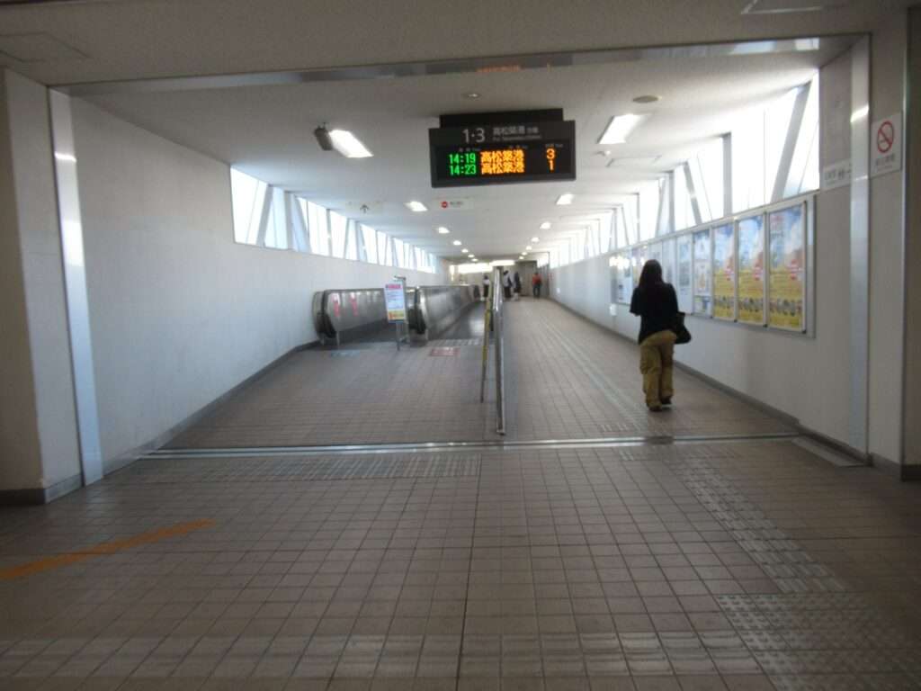 瓦町駅(高松琴平電気鉄道)