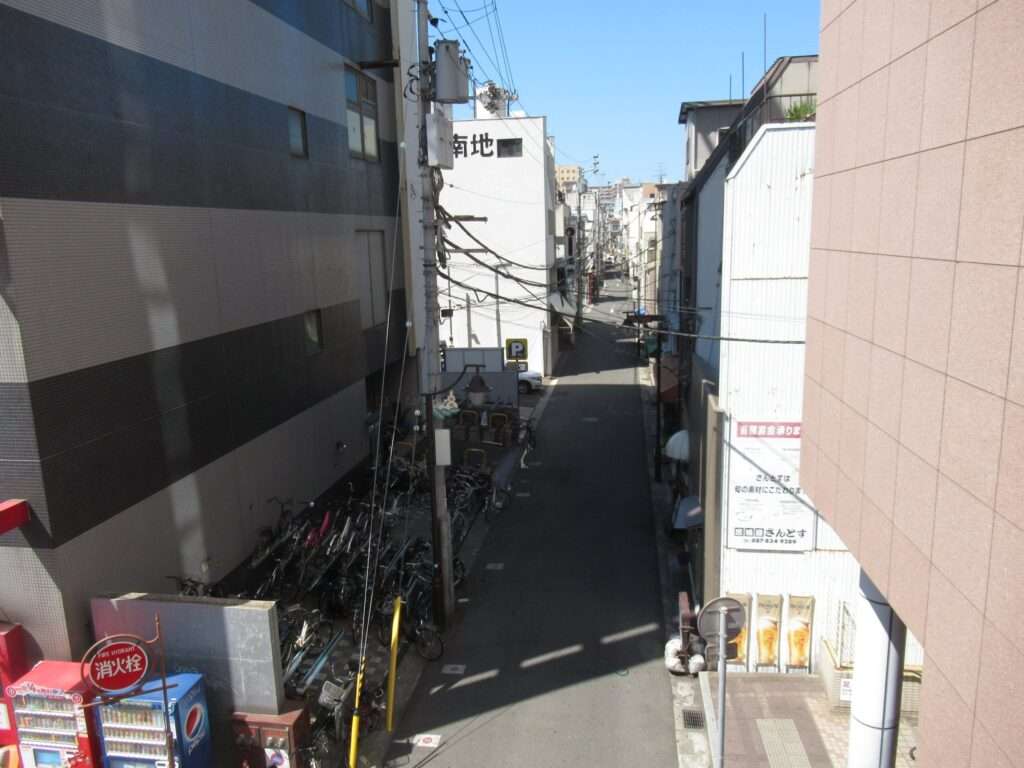 瓦町駅前(高松市)