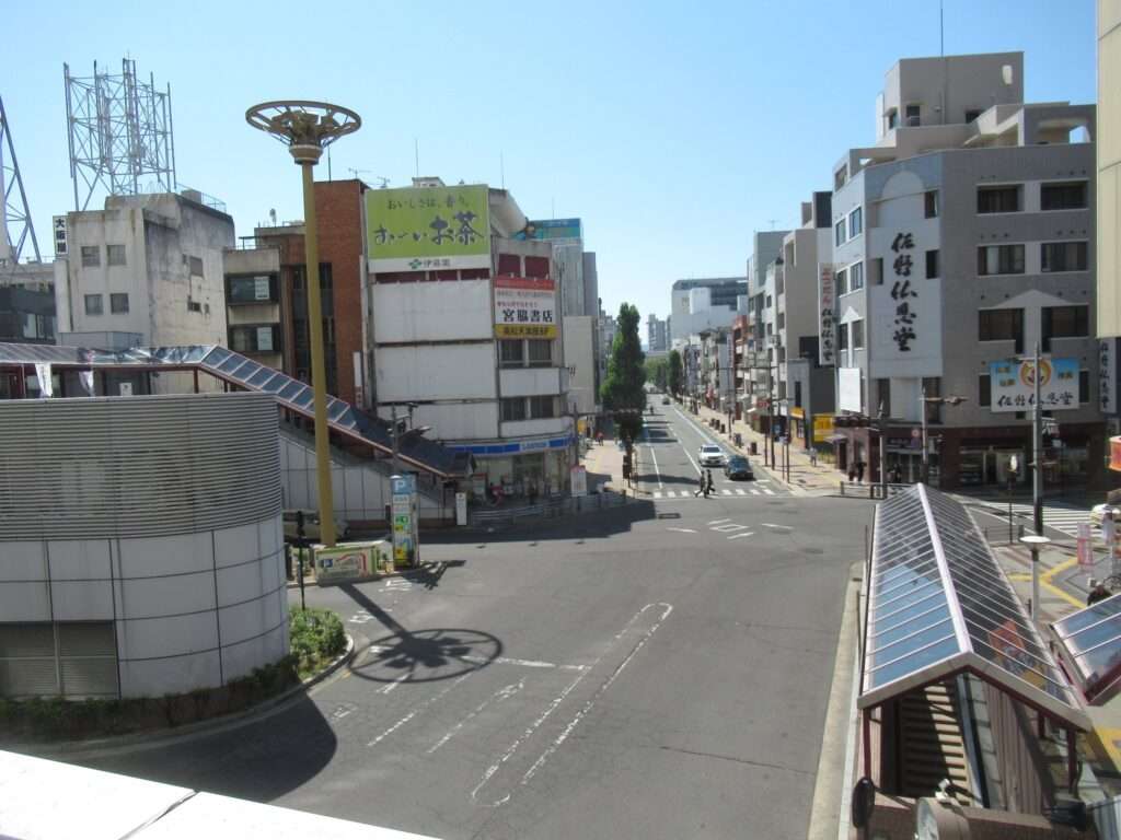 瓦町駅前(高松市)