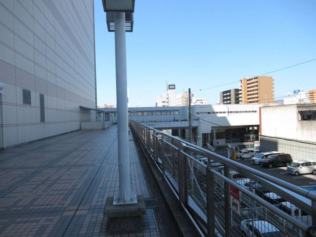 瓦町駅前(高松市)