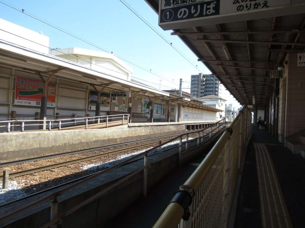 栗林公園駅(高松琴平電気鉄道)