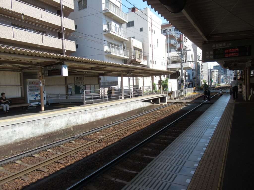 片原町駅(高松琴平電気鉄道)