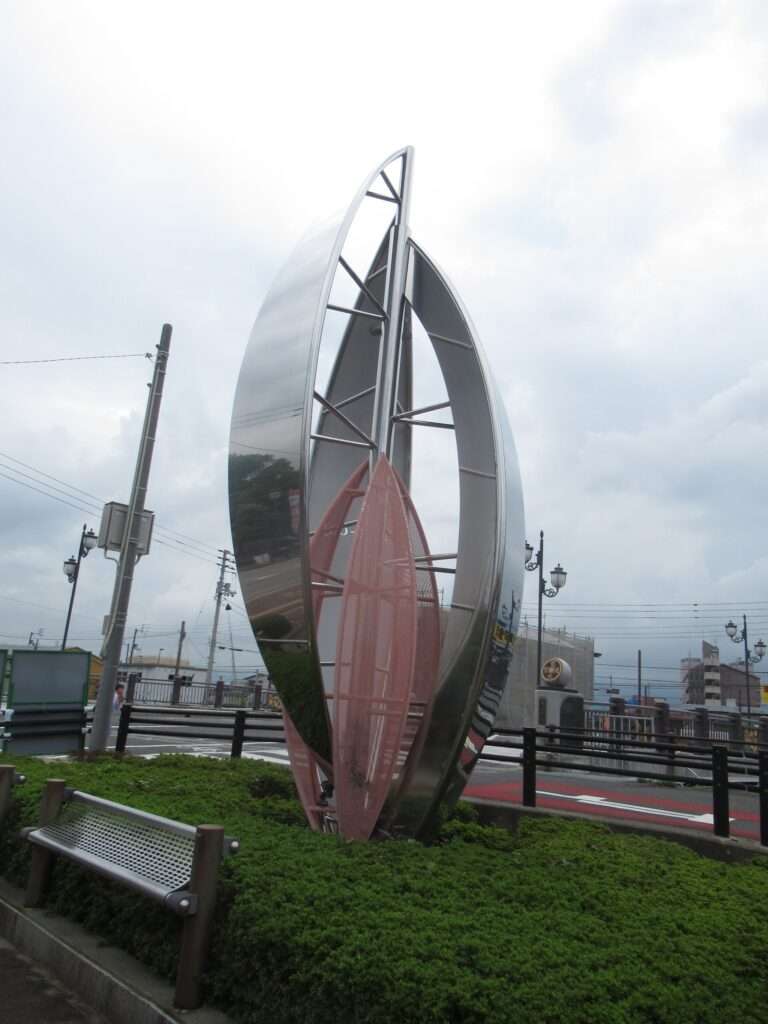 モニュメント@大正橋プラザ