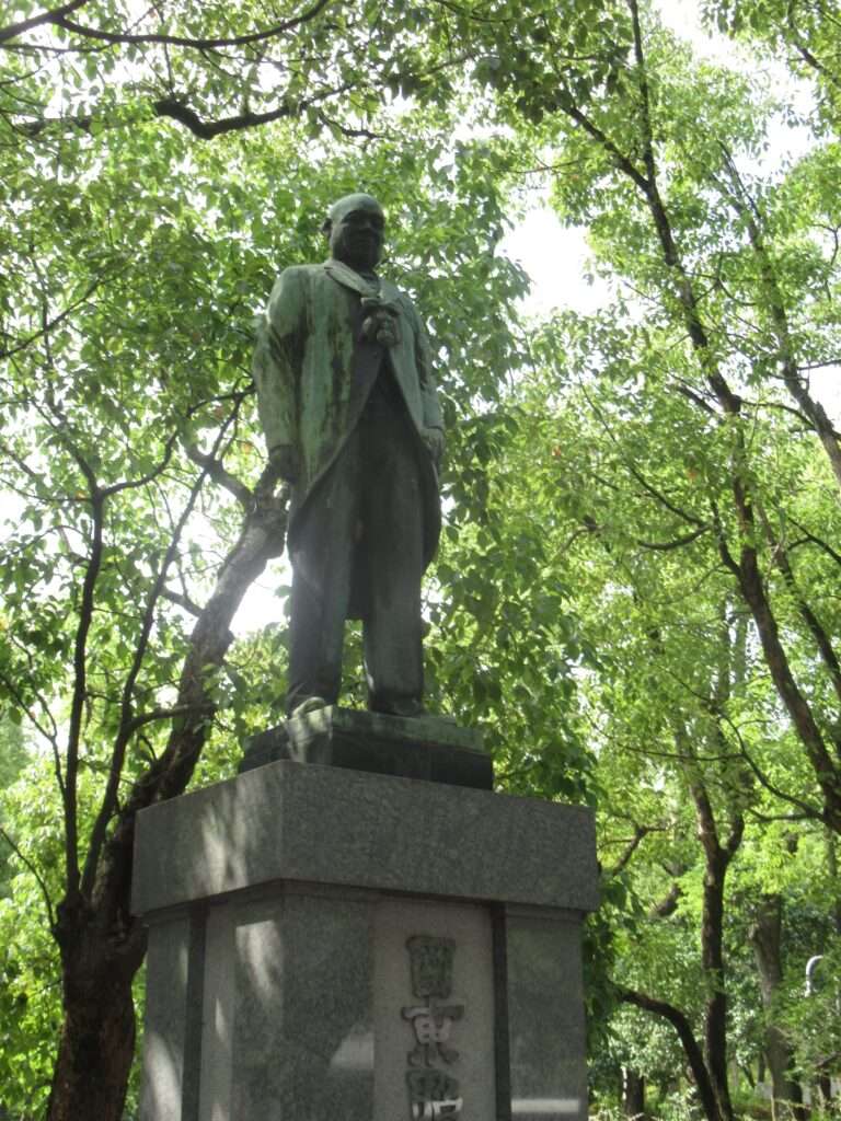 國東照太翁像@高松市立中央公園